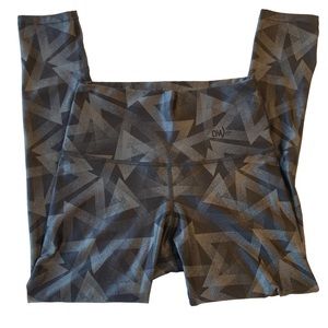 Owfit grey triangle leggings one size XS S M like new OWfit workout pants